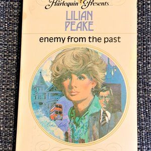 HP #330 - Enemy from the Past by Lilian Peake - 1979